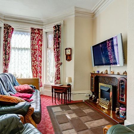 Waverley House Apartments Блекпул Екстериор снимка