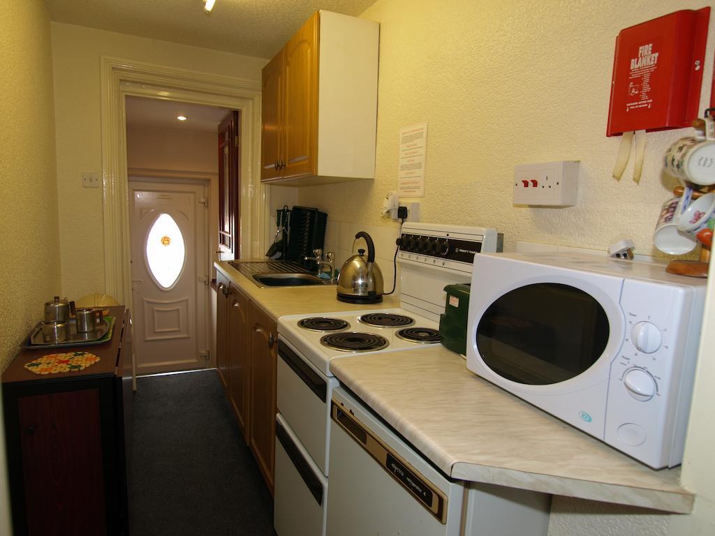 Waverley House Apartments Блекпул Екстериор снимка