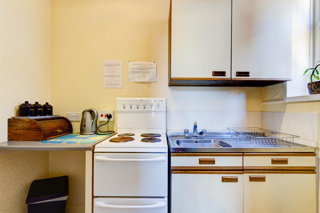 Waverley House Apartments Блекпул Екстериор снимка