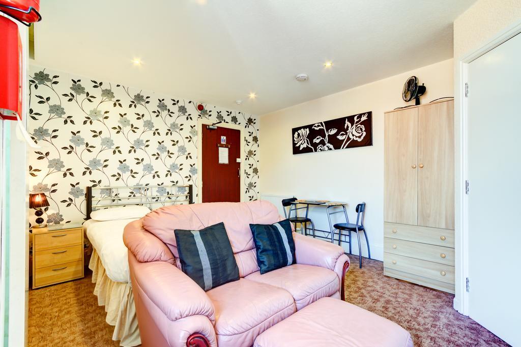 Waverley House Apartments Блекпул Екстериор снимка