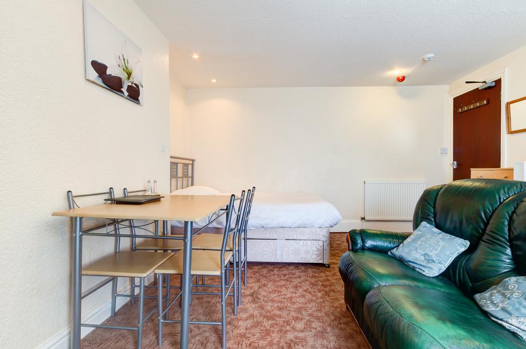 Waverley House Apartments Блекпул Екстериор снимка