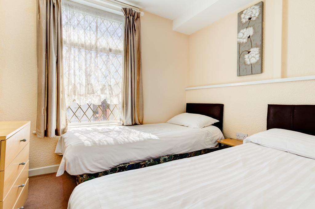 Waverley House Apartments Блекпул Екстериор снимка